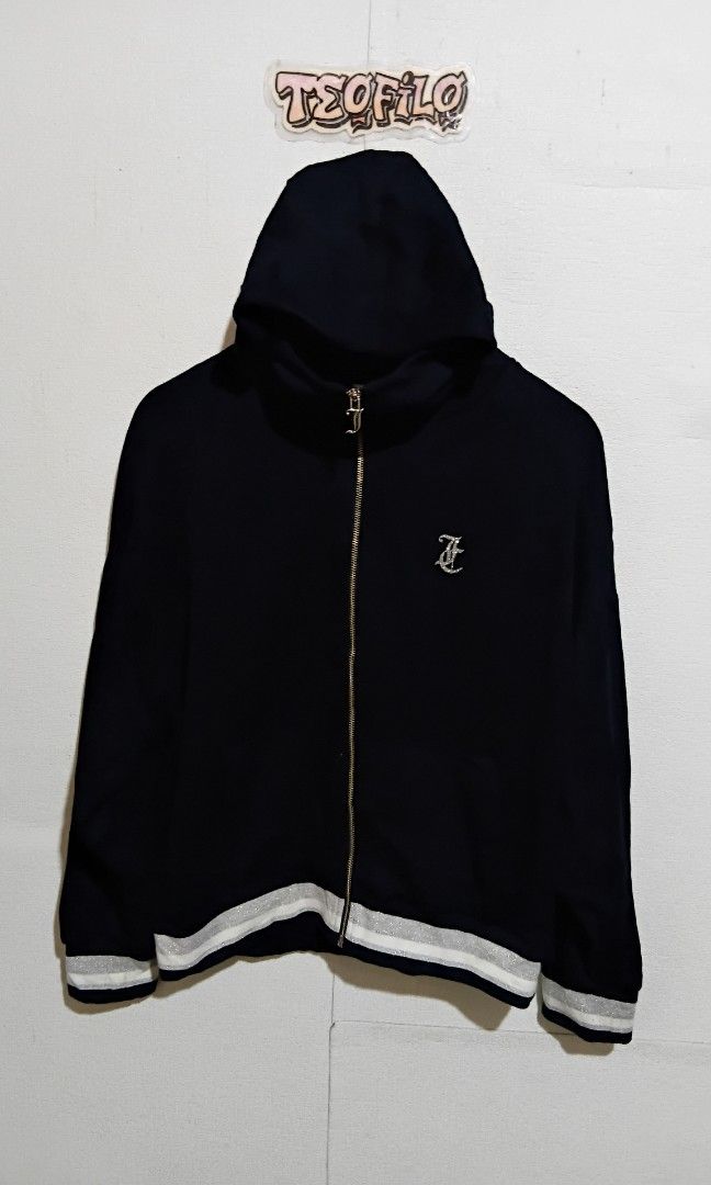 Juicy culture (Category: Coats, Jackets and Outerwear) located in Santo Tomas. Submitted by teofilo-thrifted (Listing ID 1460618797, Image 2). Description: PTPA Juicy Culture Excellent Size Large on tag L24 W22 Price 550 free shipping po.