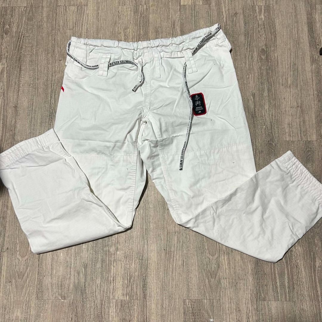 Jujitsu Gi set (Category: Activewear) located in Paranaque City. Submitted by raphaeldleon (Listing ID 1460531295, Image 3). Description: Decent condition Size - Top: 30" by 22"; Bottoms: 39" by 18".