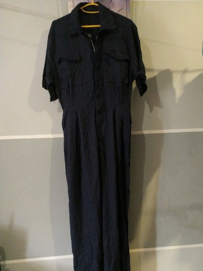 Jumpsuit brand new (Category: Jumpsuits) located in Manila. Submitted by timtam04 (Listing ID 1460578868, Image 1). Description: can fit small to medium.