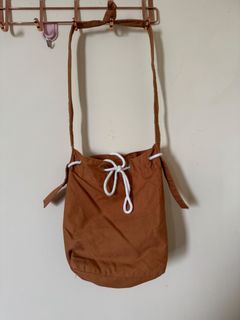(Category: ) located in . Submitted by fafaneedtoclearwardrobe (Listing ID 1460707690, Image 1). Description: .