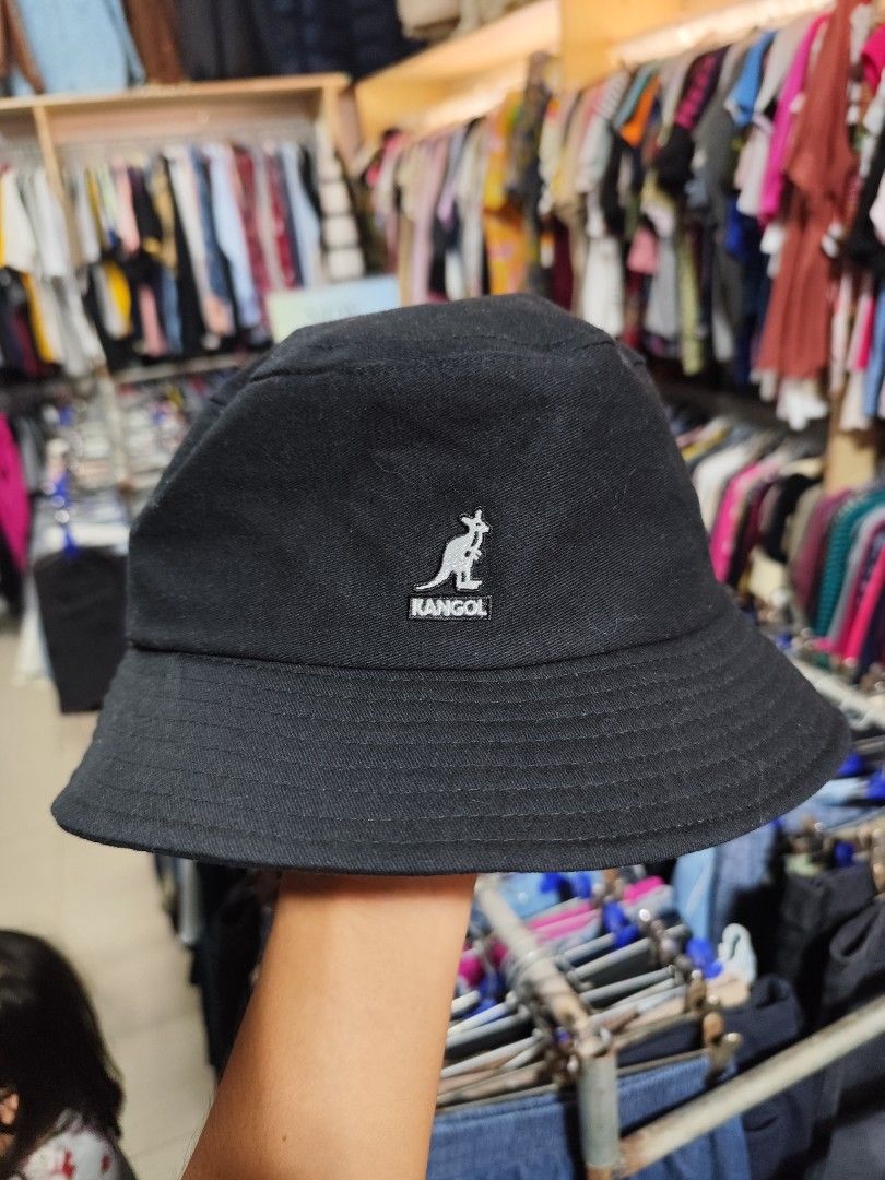 Kangol bucket hat (Category: Caps & Hats) located in Lingayen. Submitted by chongdelacruz0214 (Listing ID 1460536019, Image 1). Description: kangol bucket hat like new med-large size lingayen pangasinan.