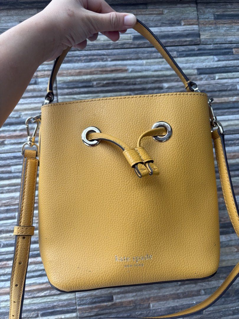 Kate Spade Bucket Bag (Category: Luxury Bags & Wallets) located in Quezon City. Submitted by kaaat15 (Listing ID 1460523499, Image 1). Description: .