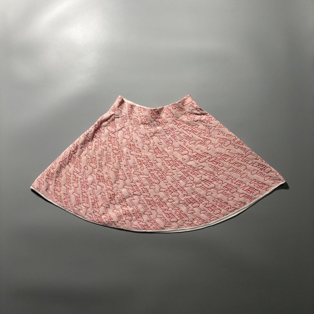 Kenzo Paris Pink Monogram Patterned Flared Skirt Cotton Skirts (Category: Skirts) located in Tayabas. Submitted by tayabaskartell (Listing ID 1460685562, Image 2). Description: .
