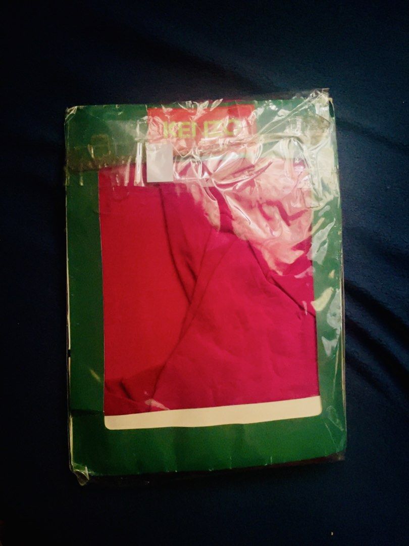 Kenzo Stockings (Category: Undergarments & Loungewear) located in Caloocan City. Submitted by hardestea2026 (Listing ID 1460510562, Image 1). Description: Authentic unused hotpink stockings.
