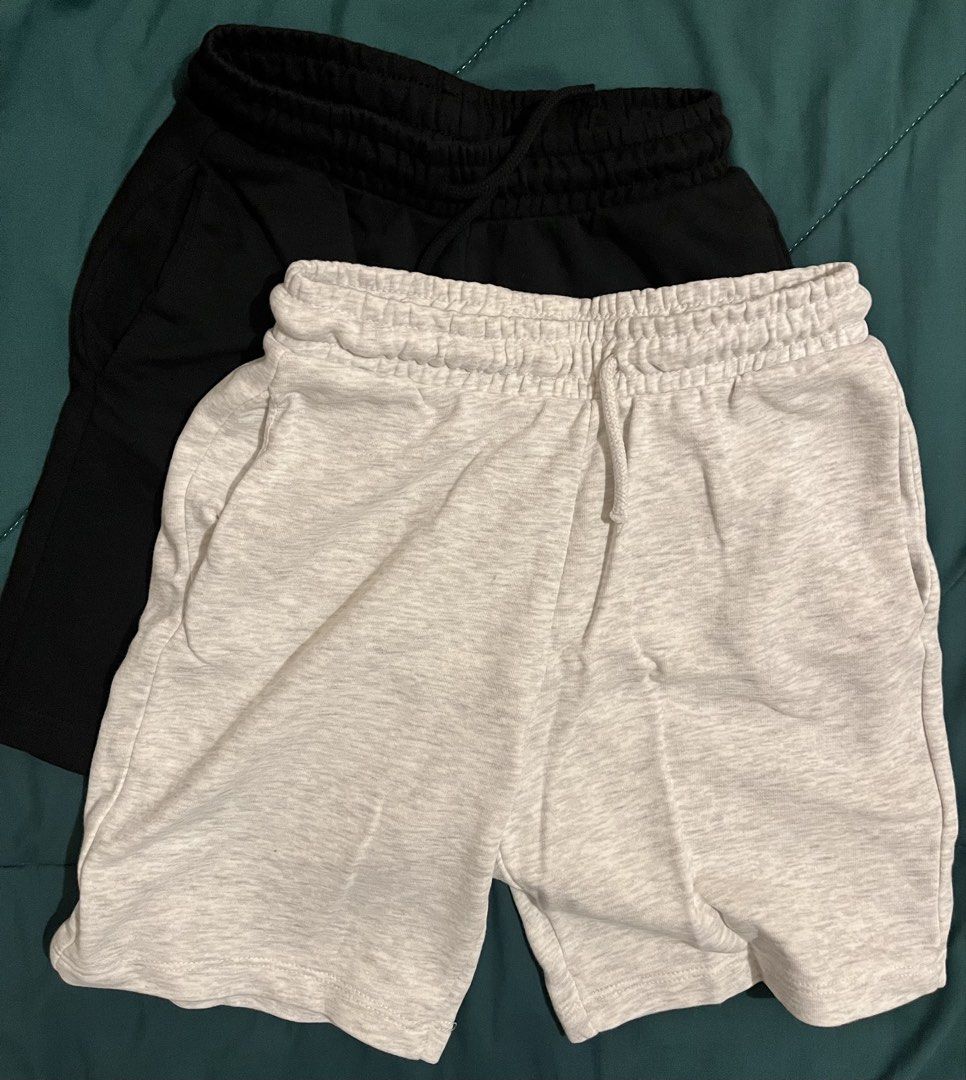 Kids’ cotton shorts (Category: Babies & Kids Fashion) located in Calamba. Submitted by graaaciaaa (Listing ID 1460640292, Image 3). Description: H&M kids shorts Size: US 10 Color: light gray Good for 8-10 yrs old (depends on kids’s size).