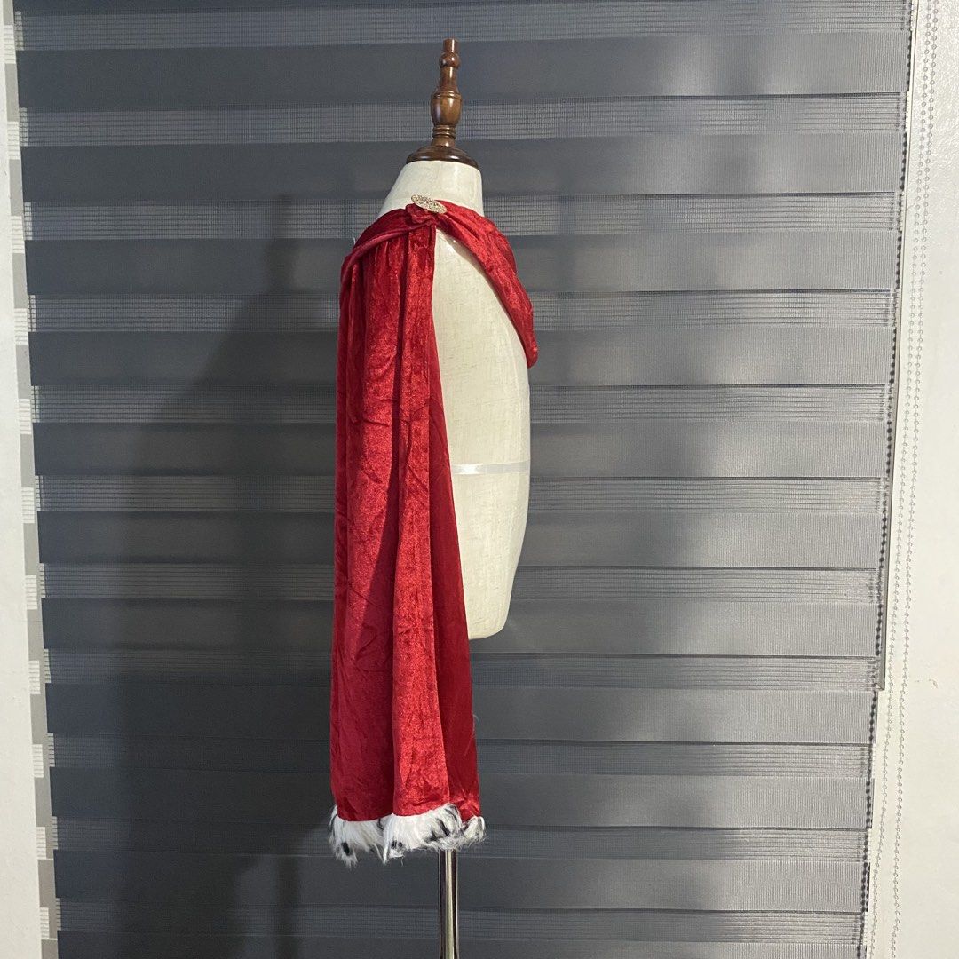 King Cape (Category: Blouses) located in Caloocan City. Submitted by discusonlineshop (Listing ID 1460585757, Image 3). Description: 5-6Y.