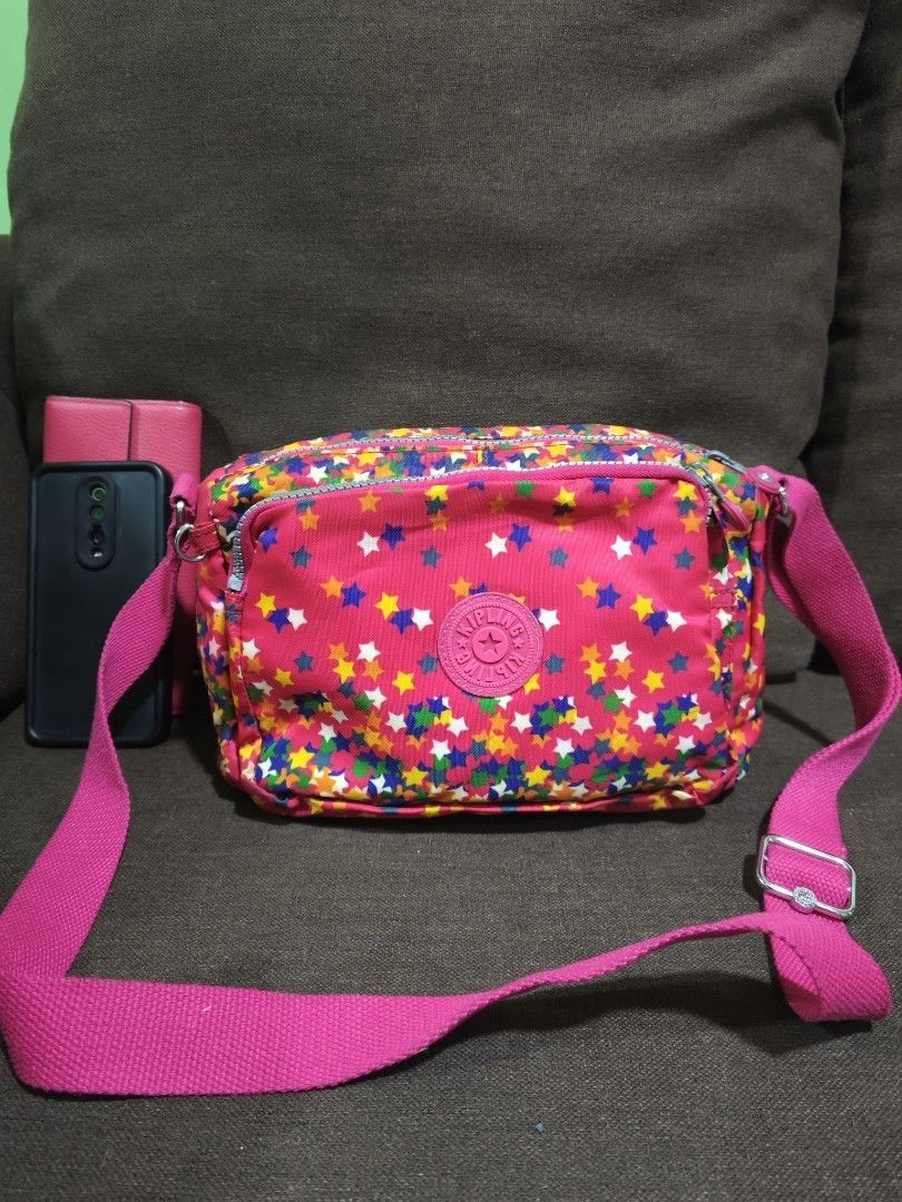 Kipling sling bag (Category: Cross-body Bags) located in Pili. Submitted by zaneombao03491 (Listing ID 1460643744, Image 1). Description: .