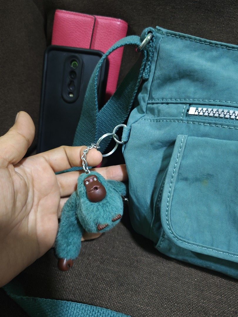 Kipling sling bag (Category: Cross-body Bags) located in Pili. Submitted by zaneombao03491 (Listing ID 1460644782, Image 3). Description: .