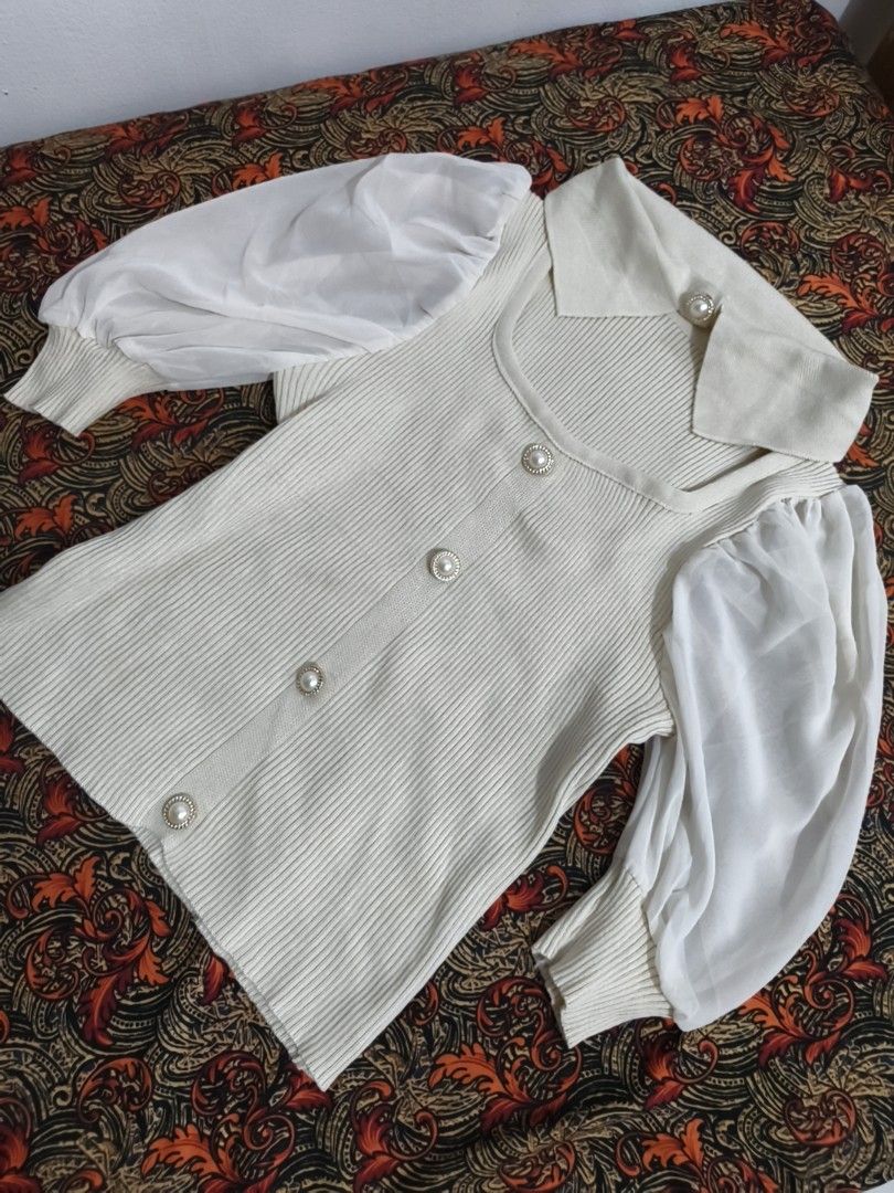 Knitted Korean Blouse (Category: Blouses) located in Manila. Submitted by msddirectfactoryoutlet (Listing ID 1460561745, Image 1). Description: Small to Med Stretchy once lang nasuot.