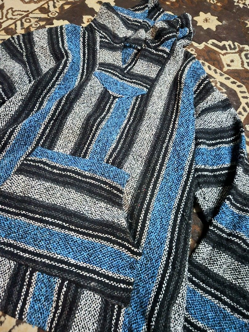 Knitted Unisex Hoodie Jacket (Category: Coats, Jackets and Outerwear) located in Manila. Submitted by oki.ukay (Listing ID 1460526444, Image 2). Description: .