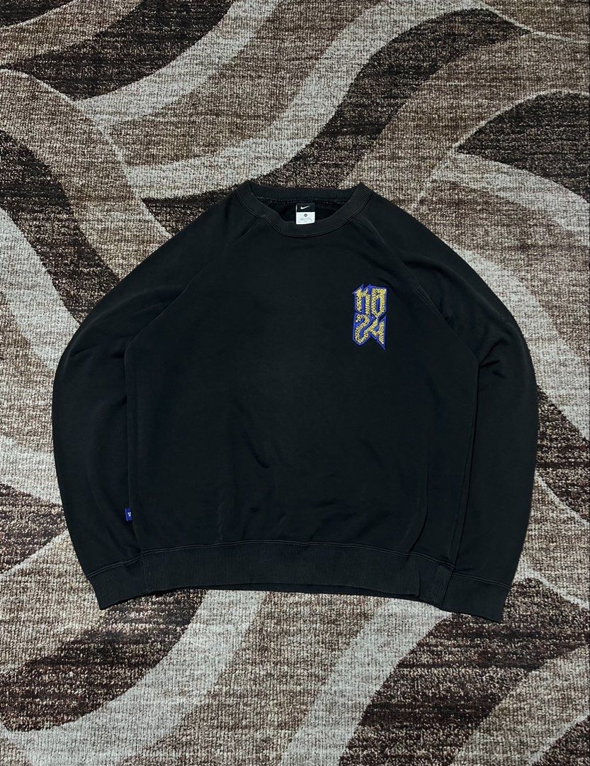Kobe Nike Sweatshirt (Category: Coats, Jackets and Outerwear) located in Rizal. Submitted by ithriftph_ (Listing ID 1460521055, Image 1). Description: 🔻 Details 🔻 Kobe Nike Sweatshirt Embroidered Logo XLarge on tag (can fit to Large but loose style) Width: 23.5" Length: 26.5" Color rate: 7.5/10 Condition: 7.5/10 Issue: Peeled off side swoosh & back logo Price: 200 pesos Reminders: Color may vary due to lighting and your screen resolution. Note: