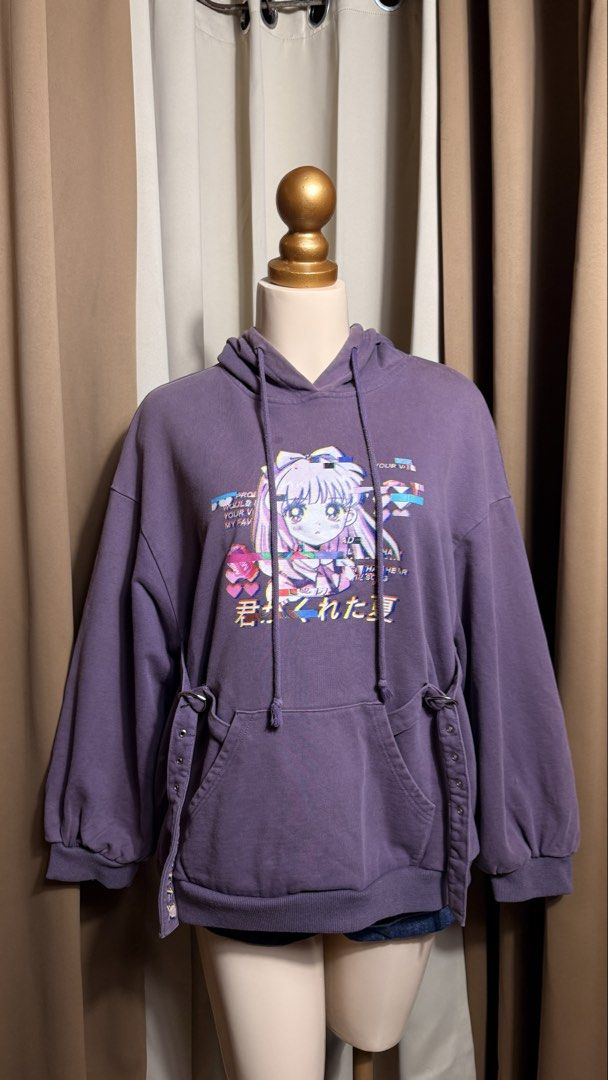 Korean Anime graphic pullover hoodie (Category: Coats, Jackets and Outerwear) located in Pateros City. Submitted by jnnhfrnndz (Listing ID 1460515401, Image 2). Description: Korean brand Super good/high quality Freesize up to Large Need wash ✨ NEW ARRIVALS! ✨ BRANDED HOODIES & SWEATERS 🧥💗 📌 UKAY ITEMS / PRELOVED 📌 Please MANAGE YOUR EXPECTATIONS — these are ukay pieces, so may possible signs of usage, minor stains, fading, or other imperfecti