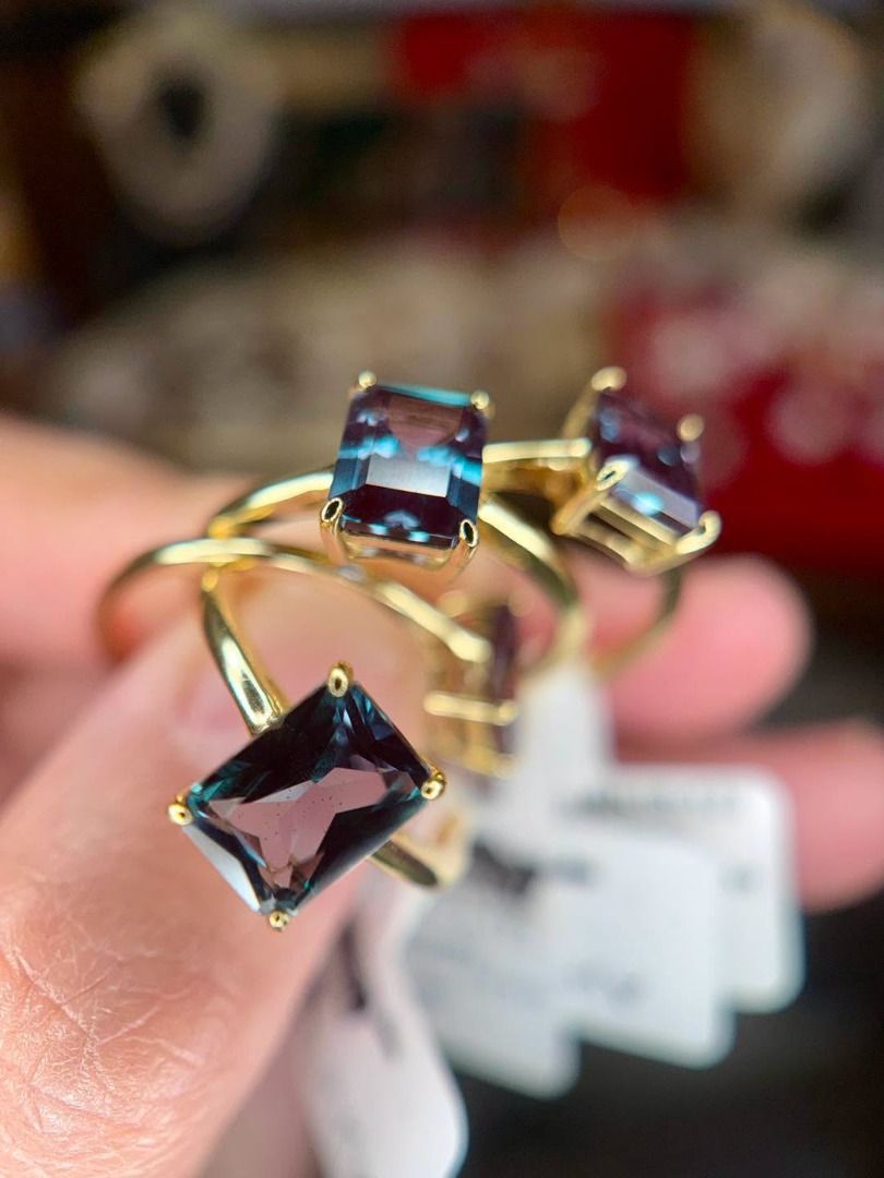 LAB-GROWN ALEXANDRITE IN GOLD-PLATED SILVER (Category: Rings) located in Baguio. Submitted by asna_taku (Listing ID 1460551442, Image 3). Description: 💜 LAB-GROWN ALEXANDRITE IN GOLD-PLATED SILVER That color change, without the traditional alexandrite price tag. ✨ A beautiful lab-grown alexandrite with the fascinating color-changing effect alexandrite is loved for—appearing different under various lighting conditions. 💜💚 Lab-grown alexandrite 