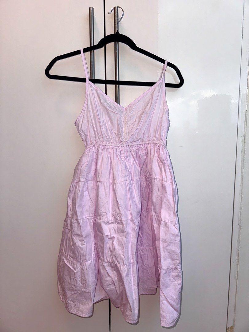 Lavender Mini Dress (M-L) (Category: Dresses) located in Makati City. Submitted by snoopysellsthings (Listing ID 1460613340, Image 1). Description: - Fits Size M to L - Adjustable tie straps - Middle ruching area of dress is slightly discolored .