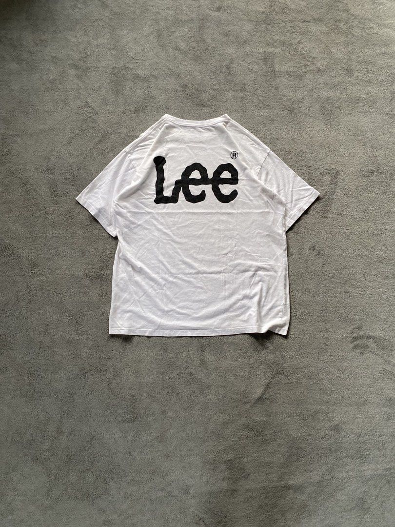 Lee Shirt White (Category: Tshirts & Polo Shirts ) located in Ozamiz City. Submitted by thriftnikael (Listing ID 1460683402, Image 1). Description: width: 22.5 length: 28.5 size: xl Color rate: 10/10 Condition: 10/10 Issue: n/a.