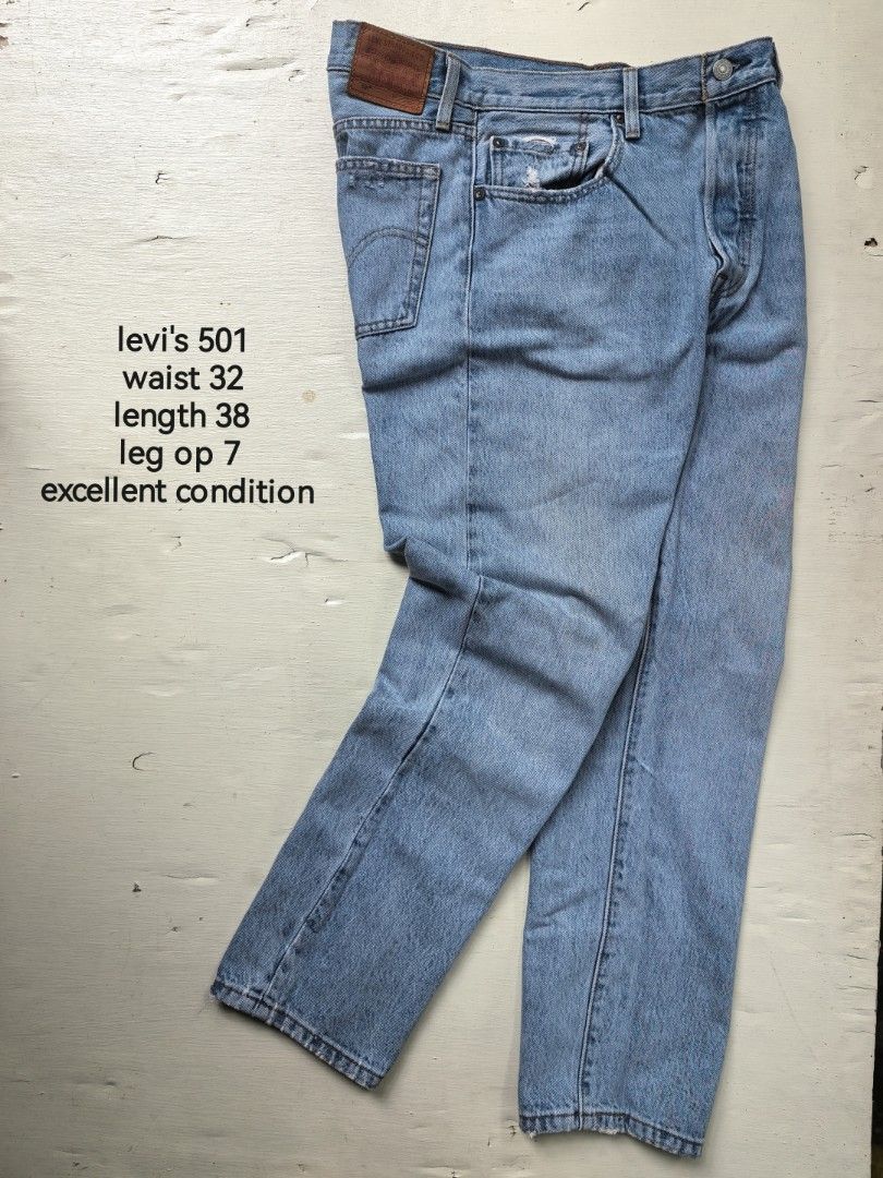 Levi's 501 crop jeans (Category: Jeans) located in Bacolod City. Submitted by bag_o.bukad (Listing ID 1460657321, Image 1). Description: LEVI'S 501 crop jeans Close your eyes. Think “jeans.” Now open. They were 501s®, right? They’re literally the blueprint for every pair of jeans in existence—burned into the world’s collective cortex ever since Levi Strauss (the man himself!) invented them in 1873. To this day they’ve never gone out of style. And