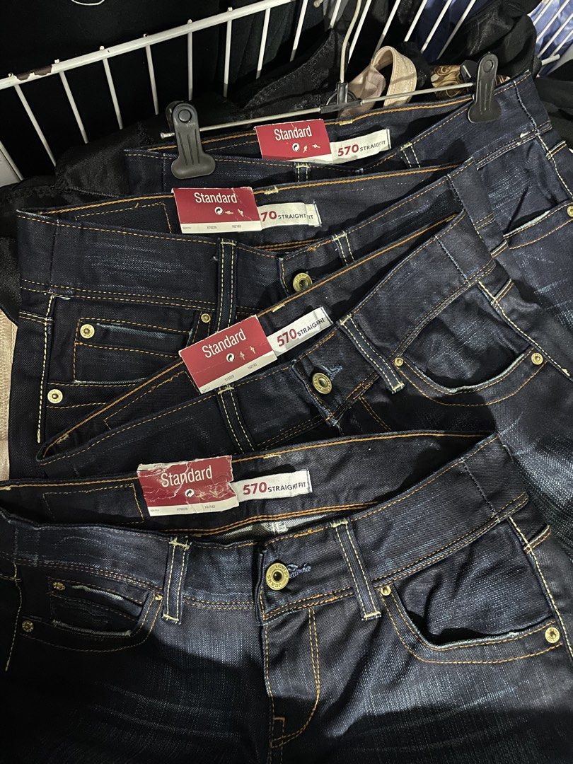 LEVI’S 570 straight fit (Category: Jeans) located in Muntinlupa City. Submitted by clarencemirones (Listing ID 1460621790, Image 1). Description: LEVI’S 570 straight fit W28 - 29 L36 - 38 brand new 4pcs dm me!.