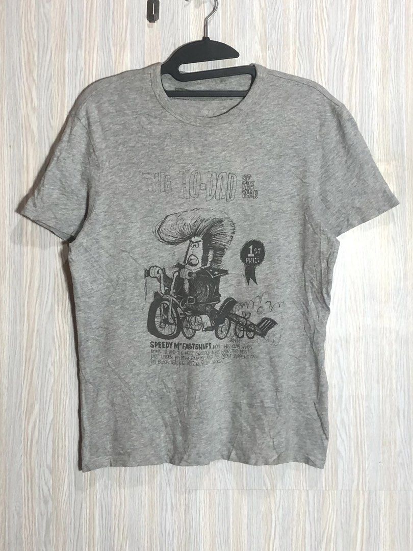 Levi's "The Ho-Dad" Graphic T-Shirt (Category: Tshirts & Polo Shirts ) located in Montevista. Submitted by rdthriftshub (Listing ID 1460661908, Image 1). Description: - Grey Levi's T-shirt - Fun 'The Ho-Dad' graphic print with a cartoon character on a motorcycle - Size: S/CH -Dimension:18x26 - Material: 100% Cotton - Ideal for casual wear - Care instructions available on tag.