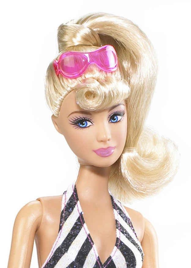 LF: BARBIE THEN AND NOW (Category: Figurines & Statues) located in Manila. Submitted by daulz_couture_ph (Listing ID 1460291857, Image 1). Description: .