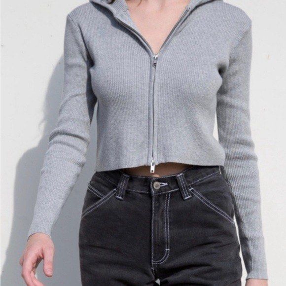 light gray zip up hoodie (Category: Coats, Jackets and Outerwear) located in Quezon City. Submitted by lixheya (Listing ID 1460594412, Image 1). Description: unsure if auth brandy arden :< see pics for flaws.