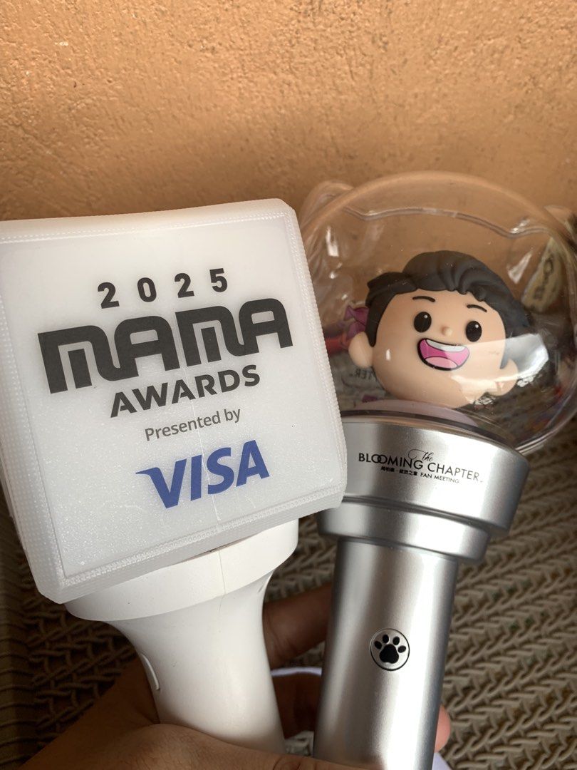 Light Stick Set (The blooming day and Visa) (Category: Other Stationery & Craft) located in Manila. Submitted by macks_toys (Listing ID 1460567675, Image 2). Description: 📌 You may send DM for your inquiries. ✨KINDLY CHECK EACH DETAILS✨ 🔳 From Japan/UK Surplus items 🔳 The blooming day-- Working well, Rechargeable Type C, has different colors, boy inside can be steady or turning around, heavy light stick 🔳 Visa is batt operated (just free) 🔳 