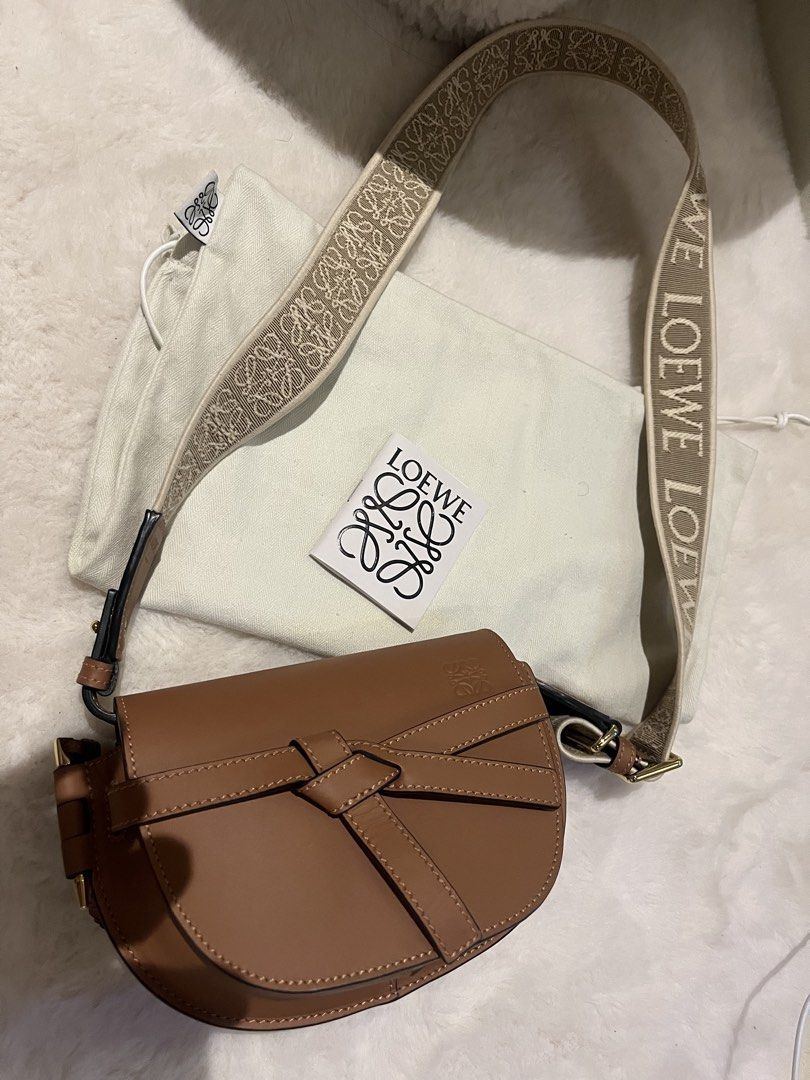 Loewe mini gate (Category: Luxury Bags & Wallets) located in Manila. Submitted by creamcarol (Listing ID 1460544833, Image 1). Description: .