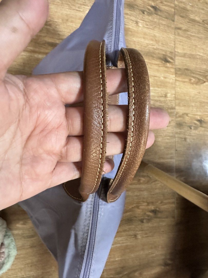 Longchamp Medium SH Lilac Tote Bag (Category: Luxury Bags & Wallets) located in Davao. Submitted by vintagefashionwear (Listing ID 1460513858, Image 3). Description: .