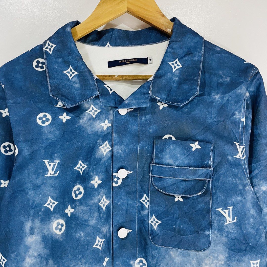 Louis Vuitton (Category: Formal Shirts) located in Cavite. Submitted by ferrerapparel. (Listing ID 1460695784, Image 3). Description: Excellent condition Color rate:9.5/10 M-L.