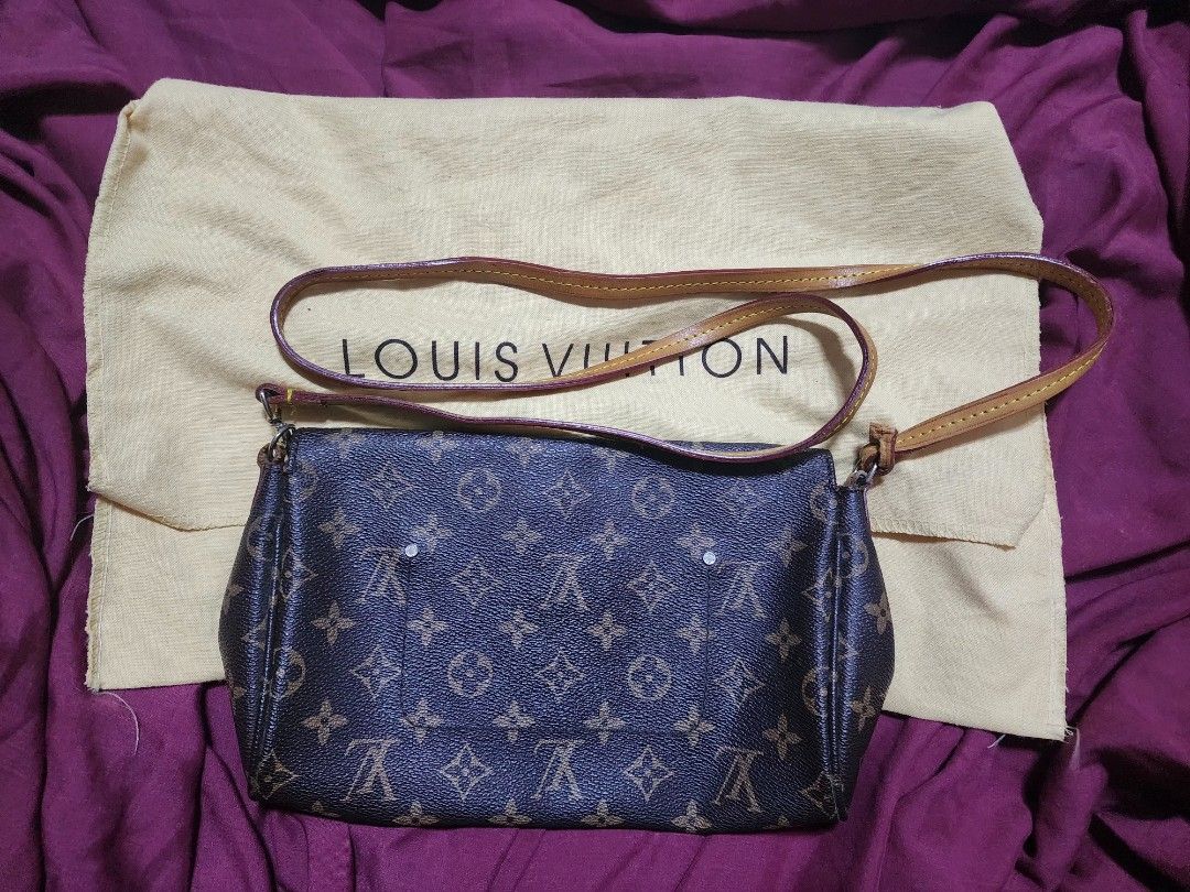 Louis Vuitton Favorite MM in Classic Monogram Canvas (Category: Cross-body Bags) located in Quezon City. Submitted by dolcegioia (Listing ID 1460688204, Image 2). Description: This bag is a Louis Vuitton Favorite MM (or PM) in Classic Monogram Canvas with a flap closure, magnetic front plaque, and detachable leather shoulder strap. ​Listing Description Draft ​Item: Louis Vuitton Favorite Monogram Canvas Flap Crossbody / Shoulder Bag ​Date Code: R