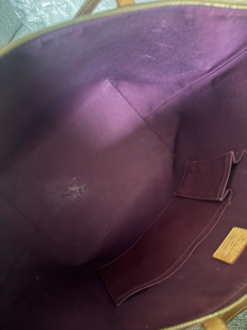 Louis Vuitton Monogram Vernis Alma PM Burgundy (Category: Luxury Bags & Wallets) located in Makati City. Submitted by dgcurated09 (Listing ID 1460596366, Image 3). Description: - Authentic Louis Vuitton Alma PM bag - Color: Burgundy patent leather - Features embossed monogram pattern - Leather handles show some signs of wear - Smooth zipper closure - A timeless LV tote design.
