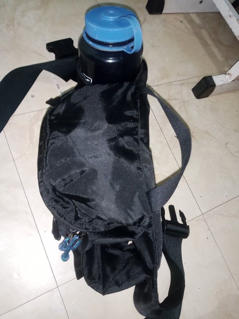 Lowe Alpine waist belt bag. (Category: Hiking & Camping) located in Dasmarinas. Submitted by francoprancisco (Listing ID 1460582550, Image 3). Description: Lowe Alpine waist belt bag. can hold 2 large 950 ml. Nalgene lighweight. excellent cond 580 plus sfee.