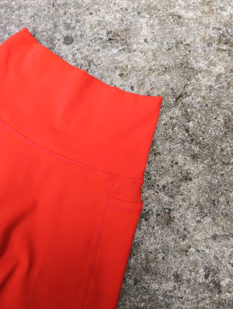 LSKD CYCLING SHORTS (Category: Activewear) located in Talisay. Submitted by nooooooooooooooooy (Listing ID 1460598195, Image 2). Description: XXS WAIST 22 TO 24 LENGTH 12 EXCELLENT NO FLAWS.