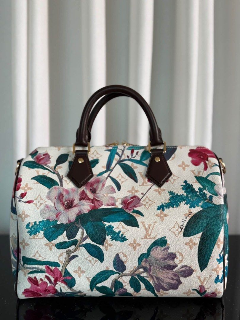 Lv Speedy (Category: Luxury Bags & Wallets) located in Manila. Submitted by bagsandmanymanymore1 (Listing ID 1449756165, Image 2). Description: Lv Speedy Size 30cm Rare to find Microchip scannable serial What you see is what you get Please read before you order 👉🏻❗️Payment first before shipping ❗️Cut off time of payment 11am sameday delivery ❗️NO MEET UP / NO PICK UP ❗️ORDER CANNOT BE CANCELLED ❗️PLEASE DON’T BUY IF YOU ARE IN DOUBT ❗️NO RETURN