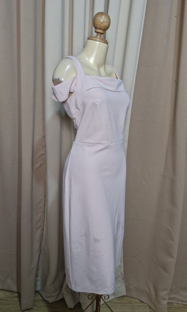 M: Beige by eci Dress (Category: Dresses) located in Calabanga. Submitted by deniseallyson (Listing ID 1460566280, Image 3). Description: with washable dirt.