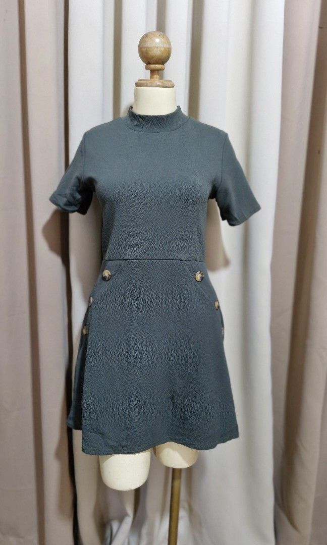 M: Boohoo Dress (Category: Dresses) located in Calabanga. Submitted by deniseallyson (Listing ID 1460580224, Image 1). Description: .