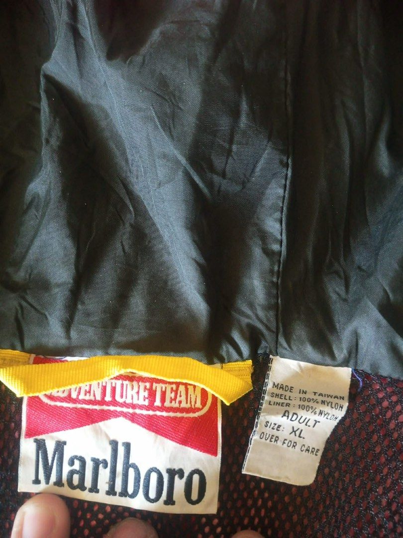 Malboro hiking jacket (Category: Hiking & Camping) located in San Carlos. Submitted by jemercagui42788 (Listing ID 1460593848, Image 3). Description: .