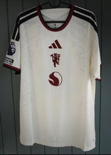 (Category: ) located in . Submitted by calcio_sport_jersey (Listing ID 1460663954, Image 1). Description: .