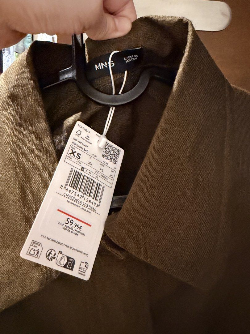 Mango Buttons linen blend Jacket (Category: Coats, Jackets and Outerwear) located in Marikina City. Submitted by nicasandoval (Listing ID 1460625325, Image 2). Description: bnew with tag original price 4,995.