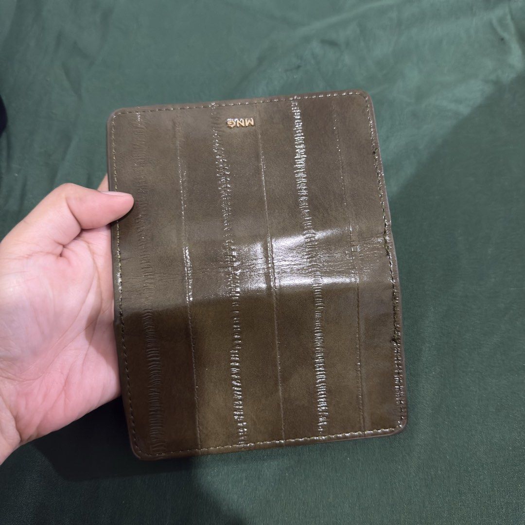 Mango Croc Cardholder (Category: Wallets & Card holders) located in Las Pinas. Submitted by apeachwa (Listing ID 1460511069, Image 3). Description: Mango Croc Cardholder - used a few times - has dent from zipper negotiable.