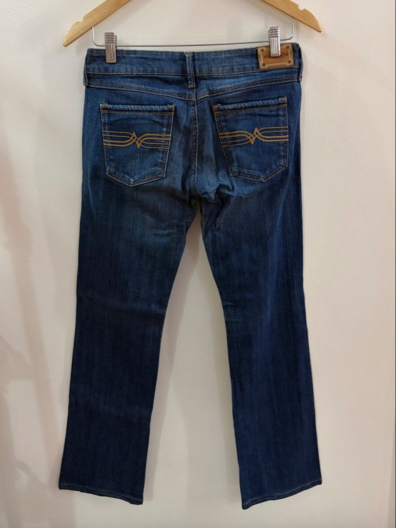 Mango Jeans Christy Blue Denim (Category: Jeans) located in San Juan City. Submitted by sel.ler (Listing ID 1460611338, Image 2). Description: - Mango Jeans Christy - Classic blue denim - Size: 36 EUR / 4 US - Made in Pakistan - Perfect staple for any wardrobe - Easy to style up or down.