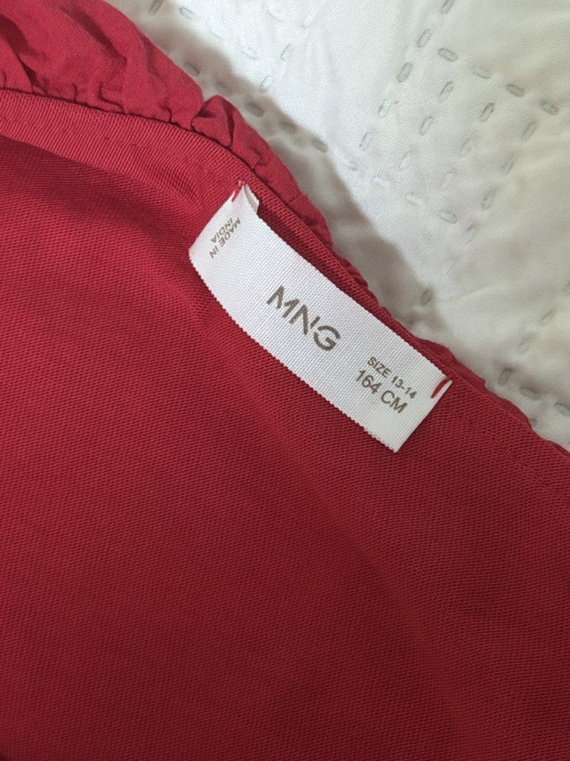 mango kids off shoulder top (Category: Blouses) located in Quezon City. Submitted by seasaltspanish (Listing ID 1460703834, Image 3). Description: • bought from kids section but fits XS-S frames • can send ww photos, just send me a message.