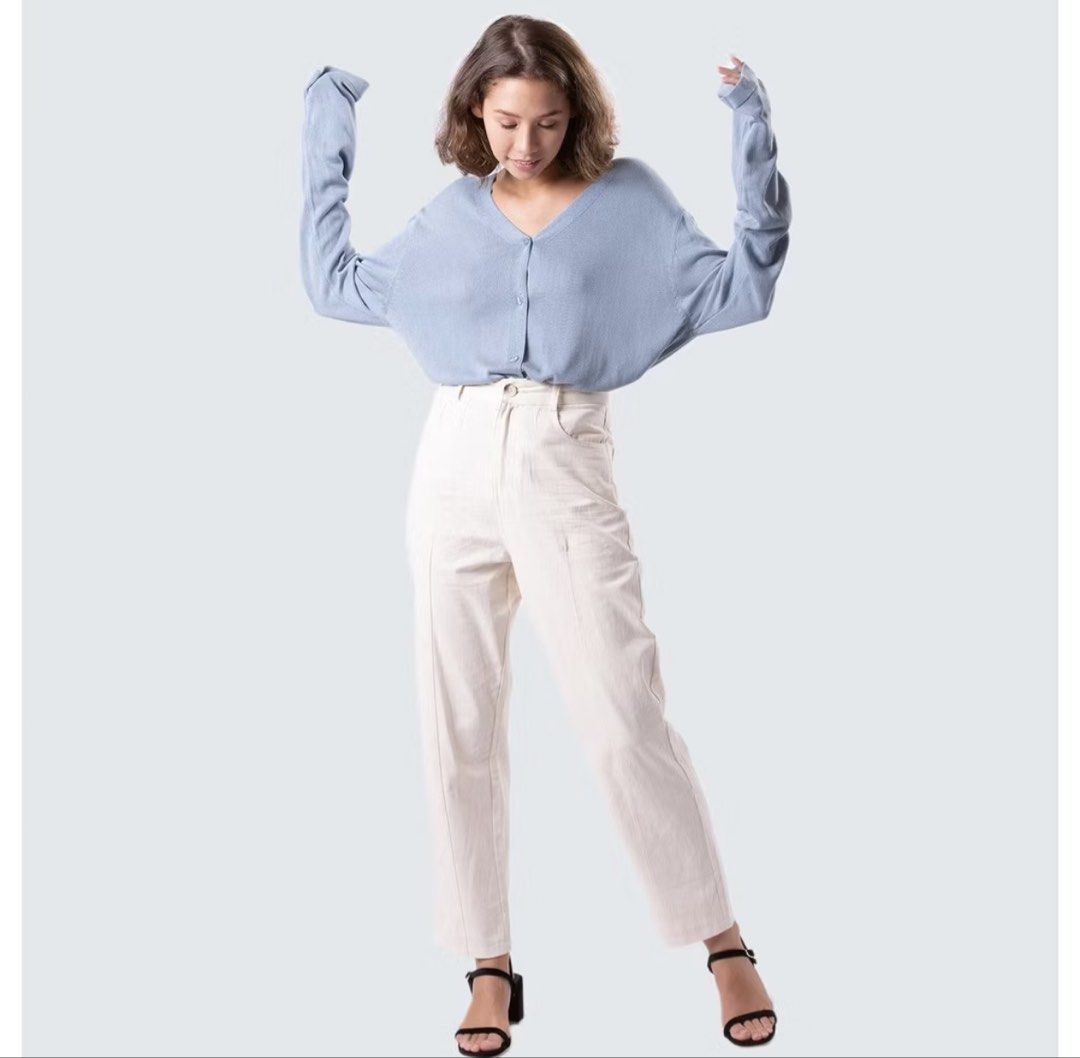 Mantou Clothing Sandy Pants (Category: Other Bottoms) located in Taguig. Submitted by leonafern (Listing ID 1460522789, Image 1). Description: Brand: Mantou Clothing Size: Large (Waist 26-27) Shipping c/o buyer.