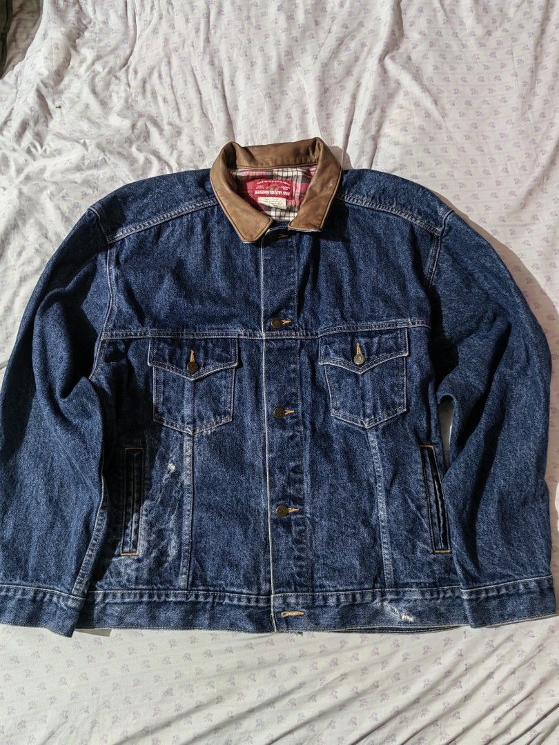 Marlboro Country Denim Jacket (Category: Coats, Jackets and Outerwear) located in Manila. Submitted by cloudadrian (Listing ID 1460630220, Image 1). Description: selling my Marlboro Denim jacket for 2k in good condition. Made in Canada. selling this around Metro only. Rfs: need funds for medical purposes..