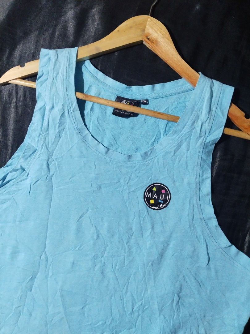 Maui & Sons Tank Top (Category: Swim Top & Rash Guards) located in Digos. Submitted by kyle_curation.ph (Listing ID 1460643422, Image 3). Description: - 22.5×28.5 Dimension - Good Condition - Color Rate 9/10 - Issue None.