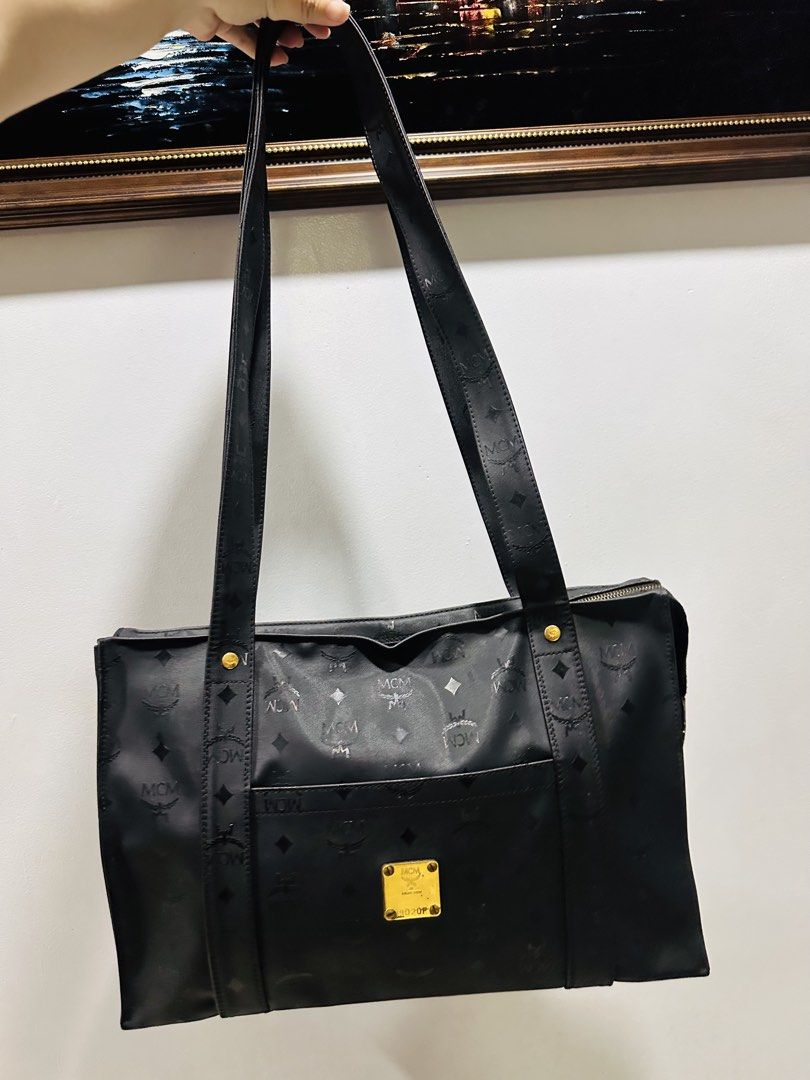 MCM Shoppers in black - germany (Category: Luxury Bags & Wallets) located in Batangas. Submitted by stopandshopforluxury (Listing ID 1460520015, Image 1). Description: Guaranteed Original 💯 No flaws, can send more photos upon request. What you see is what you get. Shipping via Lalamove, J&T, and LBC Disclaimer: This is a preloved bag. Actual condition is shown in photos. Expect normal signs of wear. Colors may slightly vary due to lighting. Plea