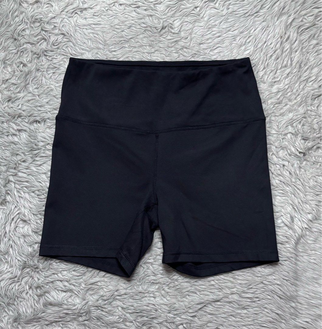 MEDIUM CYCLING SHORTS FOR WOMEN (Category: Activewear) located in Valenzuela. Submitted by highyahigh_thriftshop (Listing ID 1460649464, Image 1). Description: MEDIUM CYCLING SHORTS FOR WOMEN Excellent condition from US 200 each LOCATION: Valenzuela City Courier: JnT (Nationwide shipping) No rush shipping MOP: Gc@sh or B@nk tr@nsfer only .