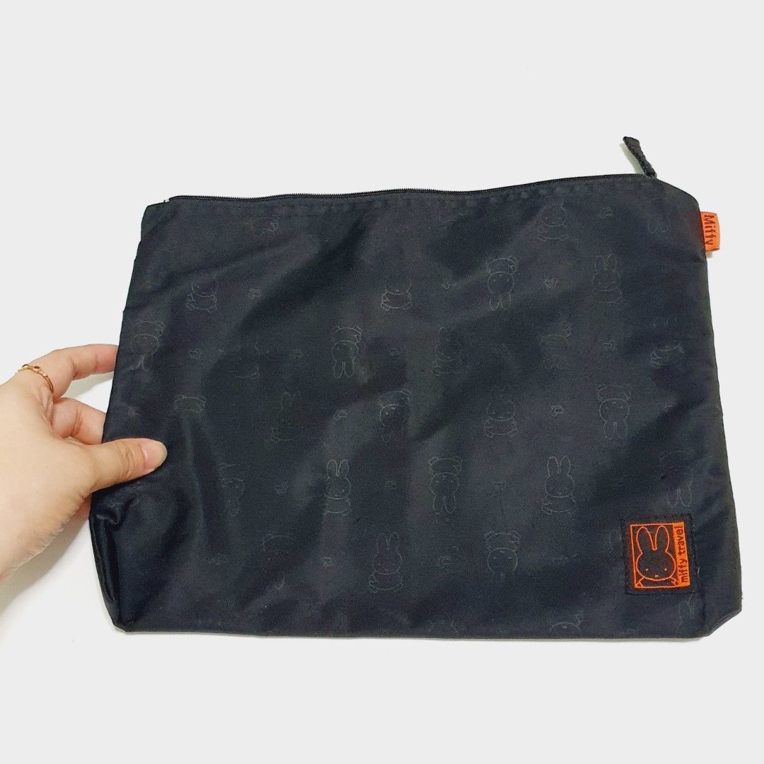 Miffy Travel Pouch (Category: Purses & Pouches) located in Taytay. Submitted by kyo.mono (Listing ID 1460664610, Image 3). Description: 💟Follow us on IG: kyo.mono for faster replies TikTok: kyo.mono_ for videos and review Good condition Auth from Japan Actual photo posted.