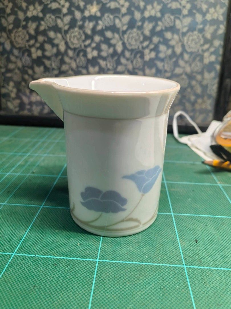 Milk Pot Saw Spot (Category: Other Kitchenware & Tableware) located in Cebu City. Submitted by dudes_villanueva (Listing ID 1460714931, Image 2). Description: DANSK Tivoli Milk Pot Saw Spot In good condition: no cracks or chips. No lid cover. Size: 3in diameter x 3.5 in height.