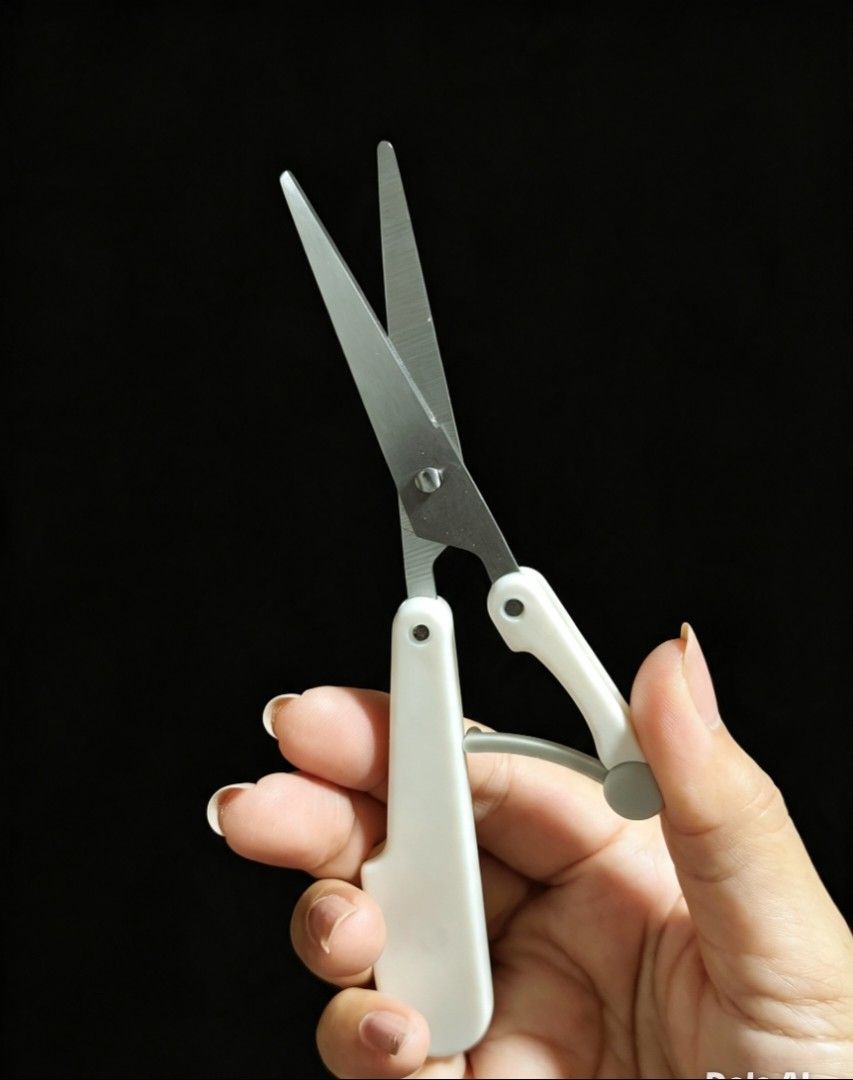 Mini Folding Scissors Japan Daiso (Category: Craft Supplies & Tools) located in Makati City. Submitted by khrizaccessories (Listing ID 1421408298, Image 3). Description: - Mini folding scissors - Scissors feature a spring mechanism for easy cutting. - Scissors fold for convenient storage. - Ideal for everyday tasks..