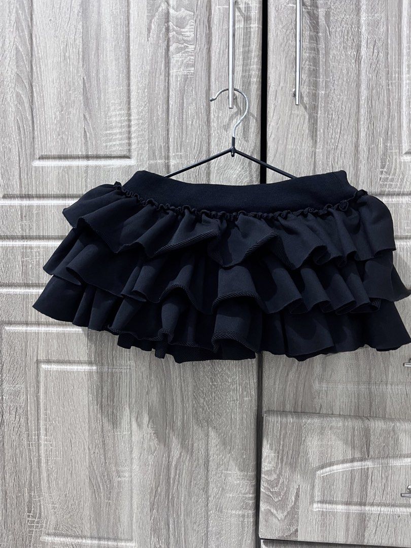 Mini skirt (Category: Skirts) located in Manila. Submitted by zealgem_705b08 (Listing ID 1460700437, Image 1). Description: -Used one time only -No Flaws or Defects Mode of Payment: Gcash Mode of Delivery: Lalamove Location: Manila.